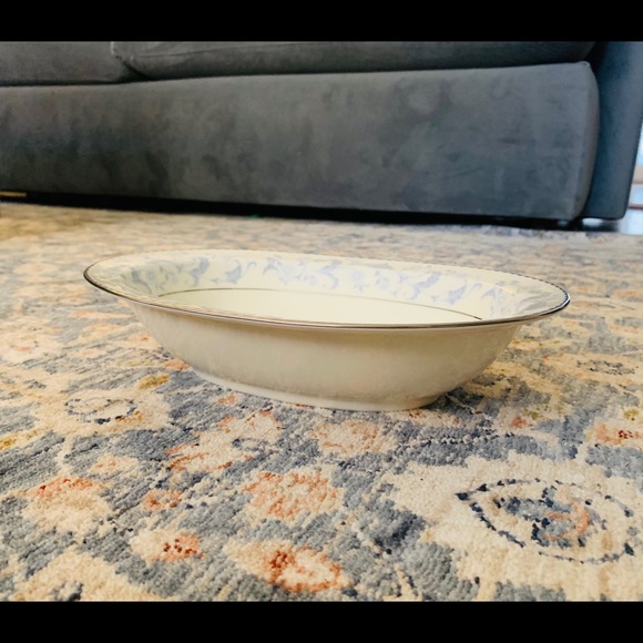 10in Noritake Montabello Serving Bowl - Picture 2 of 3